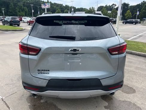 New 2026 Chevrolet Blazer LT w/ Sound & Technology Package FWD image 5