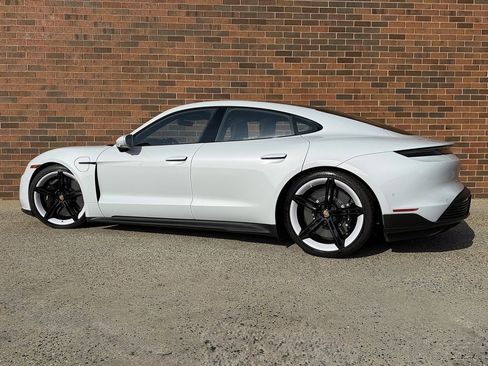 Certified 2024 Porsche Taycan Turbo S image 3