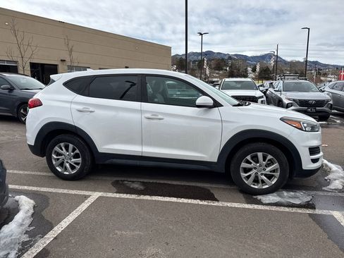 Used 2020 Hyundai Tucson SE image 11