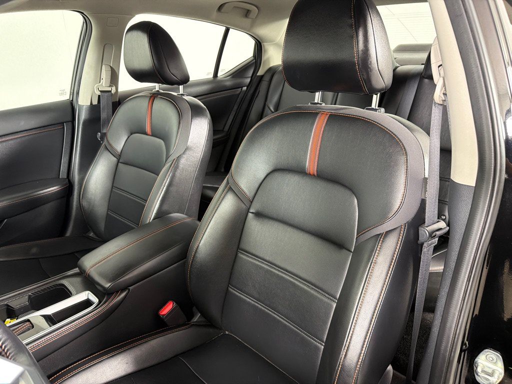 Used 2021 Nissan Sentra SR w/ SR Premium Package FWD image 13