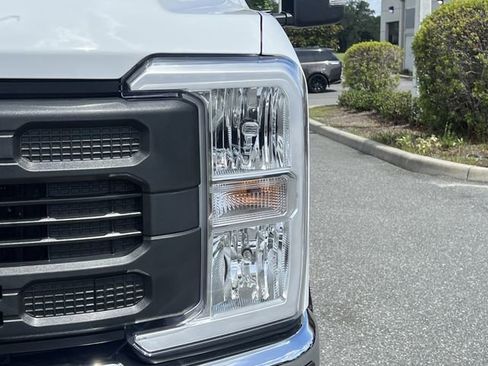 Used 2024 Ford F350 XL AWD/4WD image 9