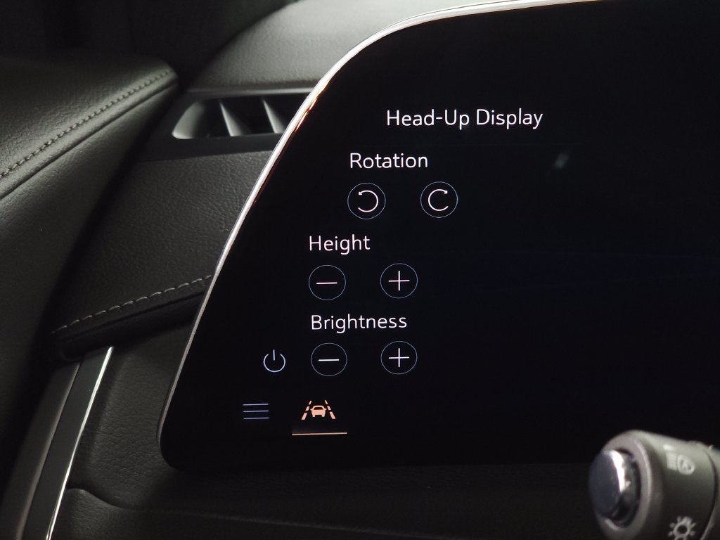 Used 2024 Cadillac XT4 Premium Luxury w/ Technology Package FWD image 22