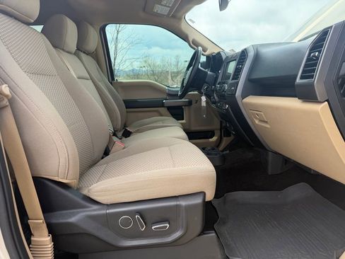 Used 2017 Ford F150 XLT w/ Equipment Group 302A Luxury AWD/4WD image 30