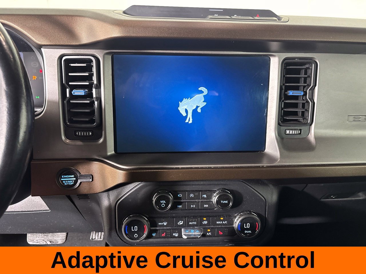 Used 2021 Ford Bronco Outer Banks AWD/4WD image 17