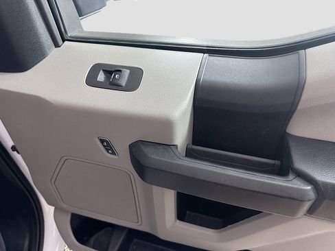 Used 2020 Ford F250 XL w/ Power Equipment Group image 30