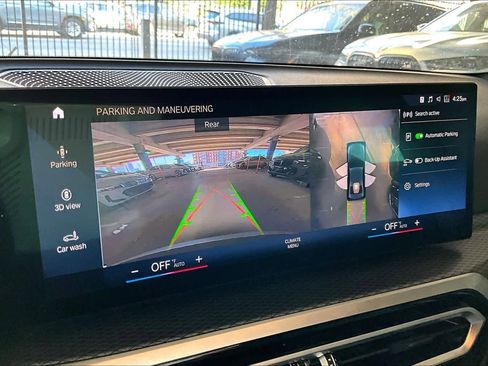 Used 2023 BMW 330i Sedan w/ M Sport Package image 27