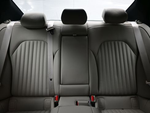 Certified 2023 Genesis G70 2.0T w/ Sport Prestige Package image 20