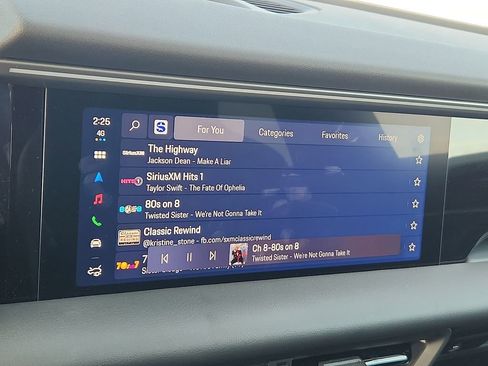 New 2026 Porsche Macan 4 Electric image 17