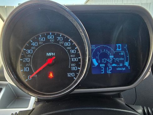 Used 2015 Chevrolet Spark LT image 25