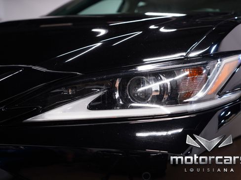 Used 2019 Lexus ES 350 image 11
