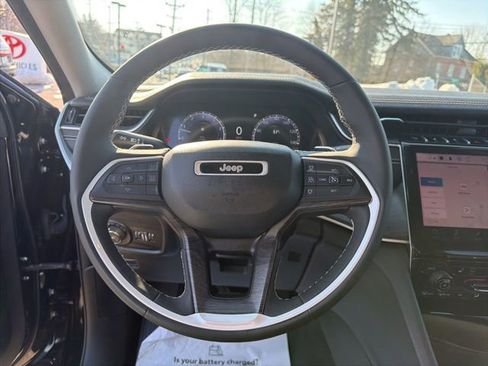 Used 2023 Jeep Grand Cherokee Limited image 24