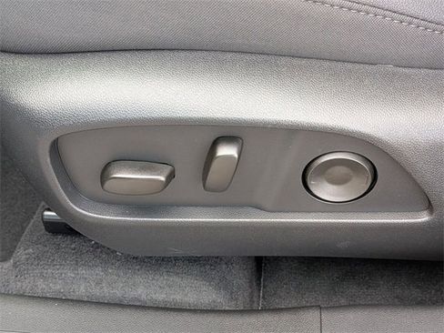 New 2026 Chevrolet Equinox LT w/ Convenience Package II image 15