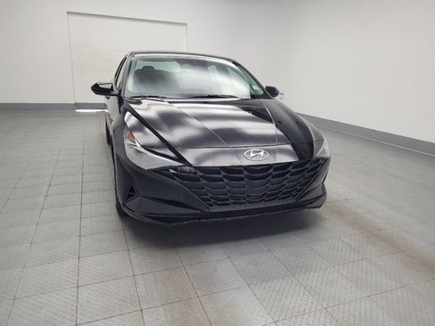 Used 2023 Hyundai Elantra SEL FWD image 14