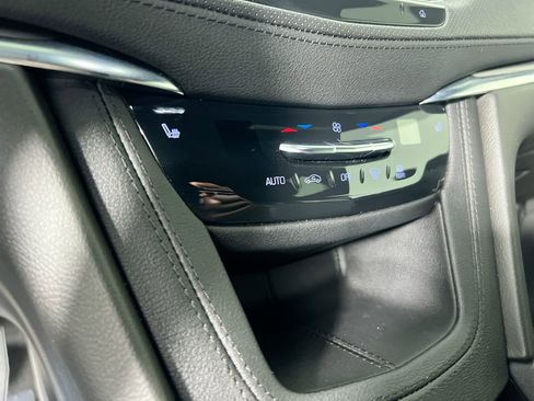 Used 2022 Cadillac XT5 Luxury image 24