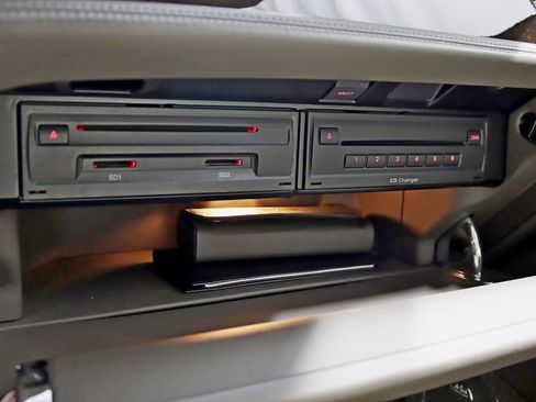 Used 2011 Bentley Mulsanne image 28