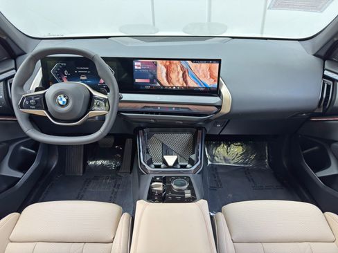 Used 2025 BMW X3 xDrive30i w/ Convenience Package AWD/4WD image 13