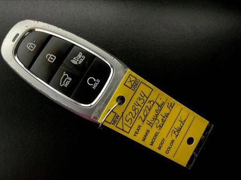 Used 2023 Hyundai Santa Fe SEL w/ Premium Package image 11