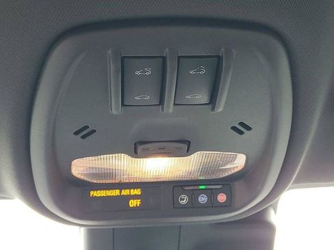 Used 2024 Chevrolet Trax RS w/ Sunroof Package FWD image 20