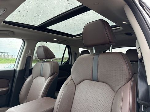 Used 2023 Honda Pilot Elite image 11