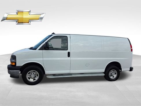 Used 2024 Chevrolet Express 2500 w/ Driver Convenience Package image 3
