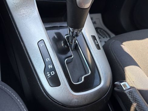 Used 2016 Chevrolet Cruze LT FWD image 26