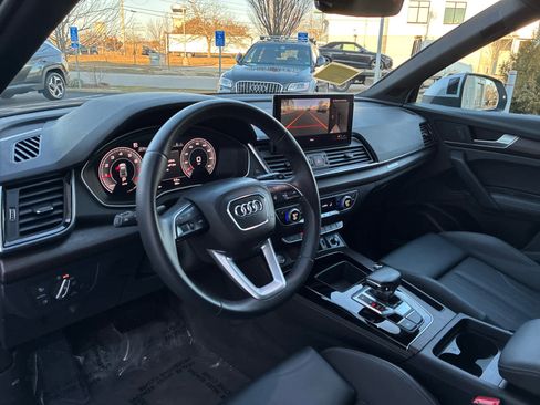 Used 2023 Audi Q5 2.0T Premium Plus w/ Premium Plus Package AWD/4WD image 12