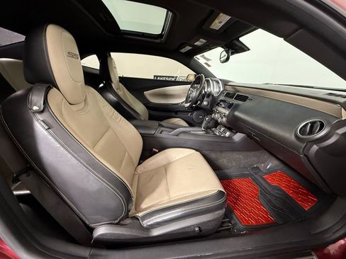 Used 2010 Chevrolet Camaro SS w/ RS Package image 15