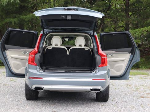 Used 2021 Volvo XC90 T6 Inscription w/ Advanced Package AWD/4WD image 5