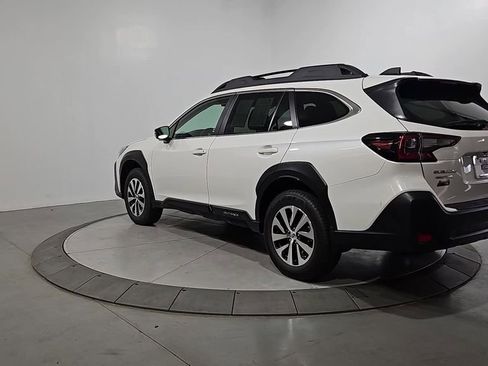 Certified 2025 Subaru Outback Premium AWD/4WD image 3