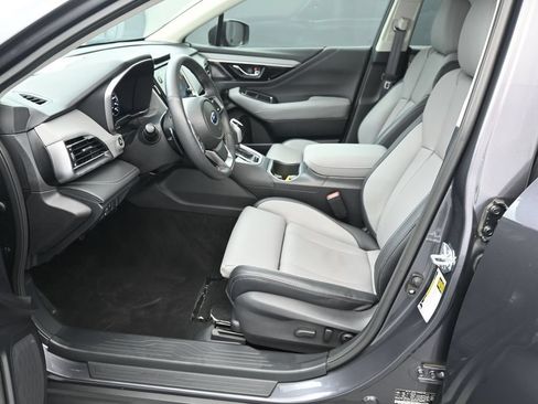 Used 2025 Subaru Outback Limited AWD/4WD image 16