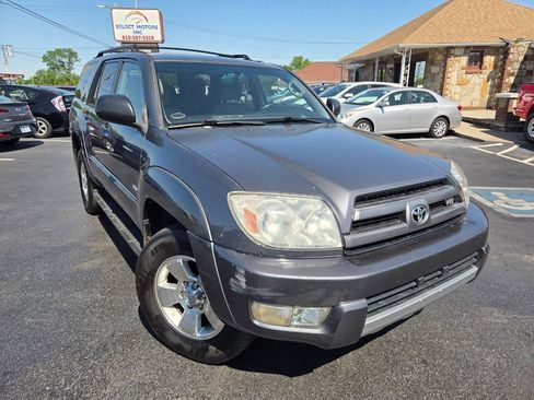 Used 2004 Toyota 4Runner SR5 image 7