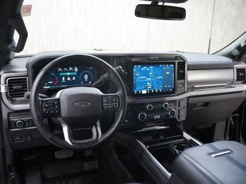 Used 2025 Ford F250 Platinum image 29
