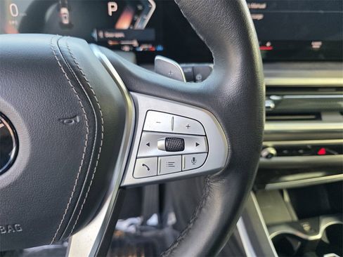 Used 2023 BMW X7 xDrive40i w/ Premium Package image 24