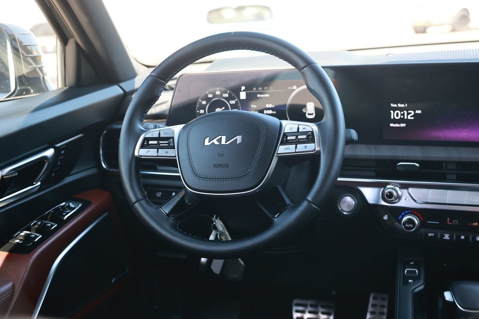 Used 2024 Kia Telluride SX Prestige AWD/4WD image 30