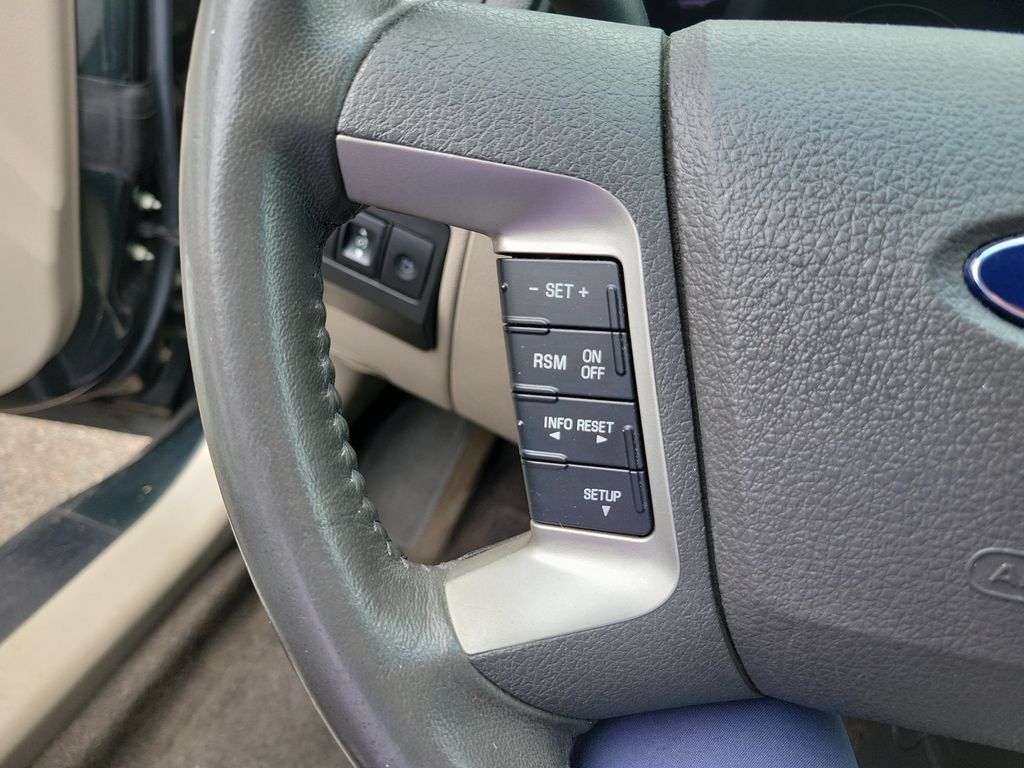 Used 2010 Ford Fusion Hybrid FWD image 13