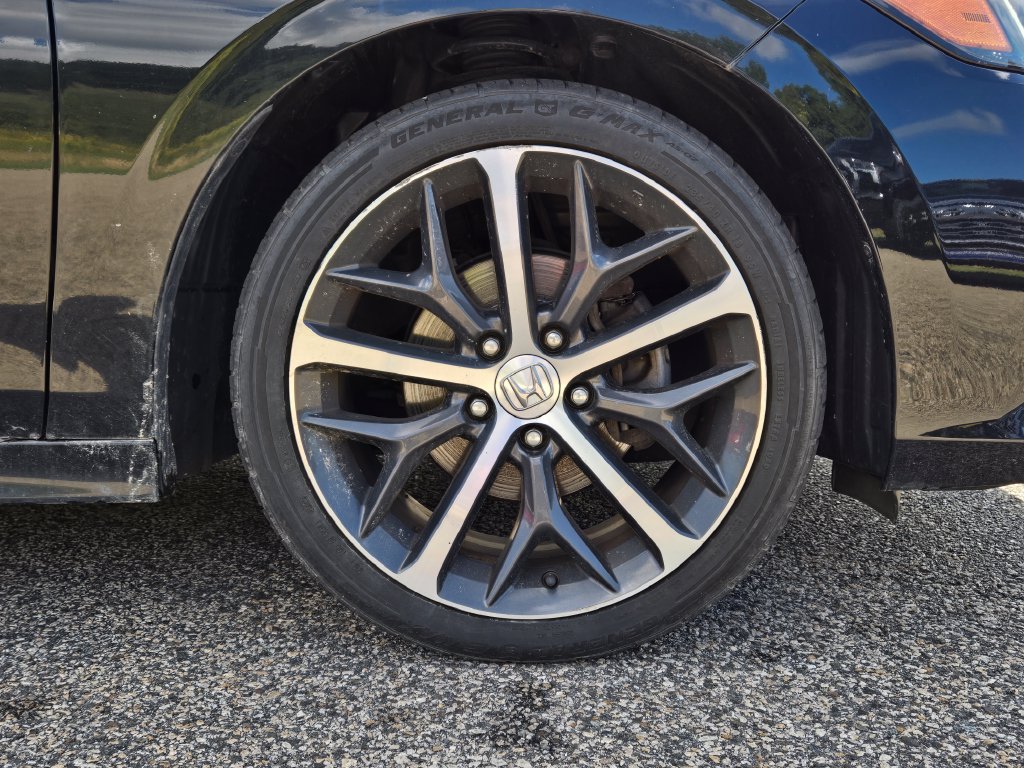 Used 2022 Honda Civic Touring image 10
