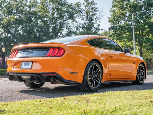 Used 2018 Ford Mustang GT RWD image 5