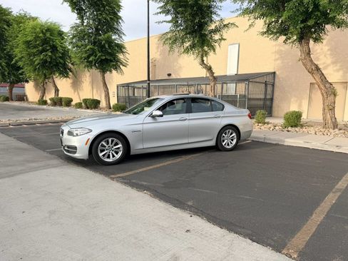 Used 2014 BMW 528i Sedan RWD image 14