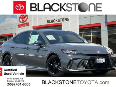 Used 2025 Toyota Camry SE w/ Convenience Package