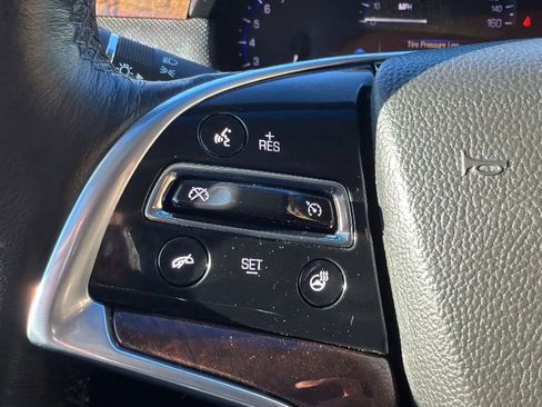 Used 2014 Cadillac XTS Luxury image 10