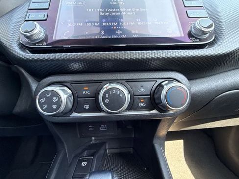 Used 2023 Nissan Kicks SV FWD image 18