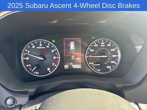 Certified 2025 Subaru Ascent Bronze Edition w/ Onyx Package AWD/4WD image 27