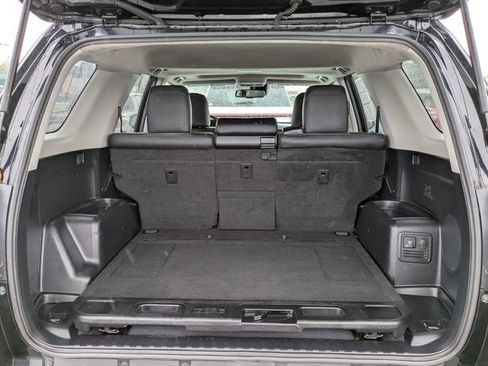 Used 2022 Toyota 4Runner Limited AWD/4WD image 13