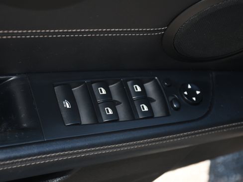 Used 2013 BMW Z4 sDrive28i RWD image 10