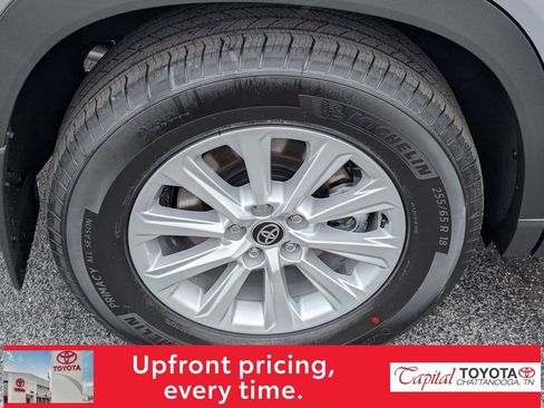 Used 2026 Toyota Grand Highlander XLE image 9