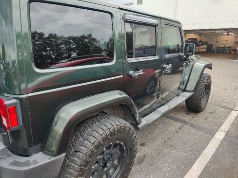 Used 2011 Jeep Wrangler Unlimited Sahara w/ Dual Top Group AWD/4WD image 13