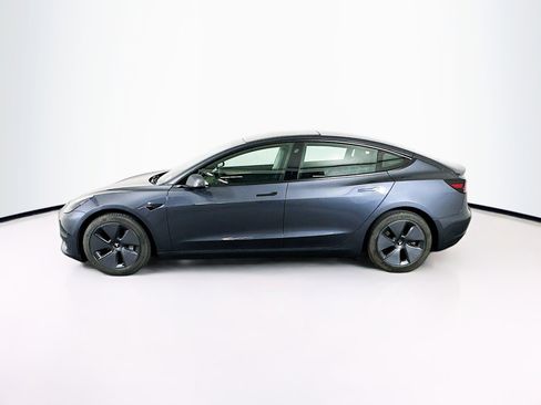 Used 2023 Tesla Model 3 Standard Range image 4