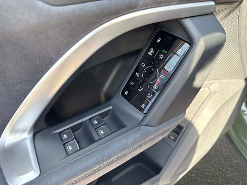 New 2025 Audi SQ5 Premium Plus image 18