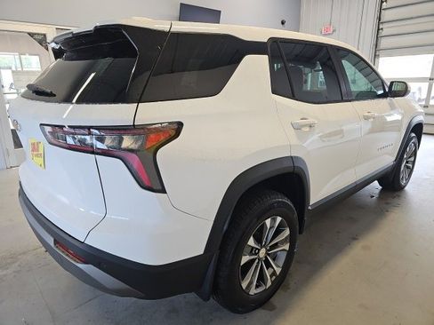 Used 2026 Chevrolet Equinox LT w/ Convenience Package II image 4