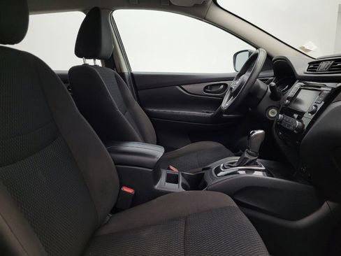 Used 2020 Nissan Rogue Sport S image 21